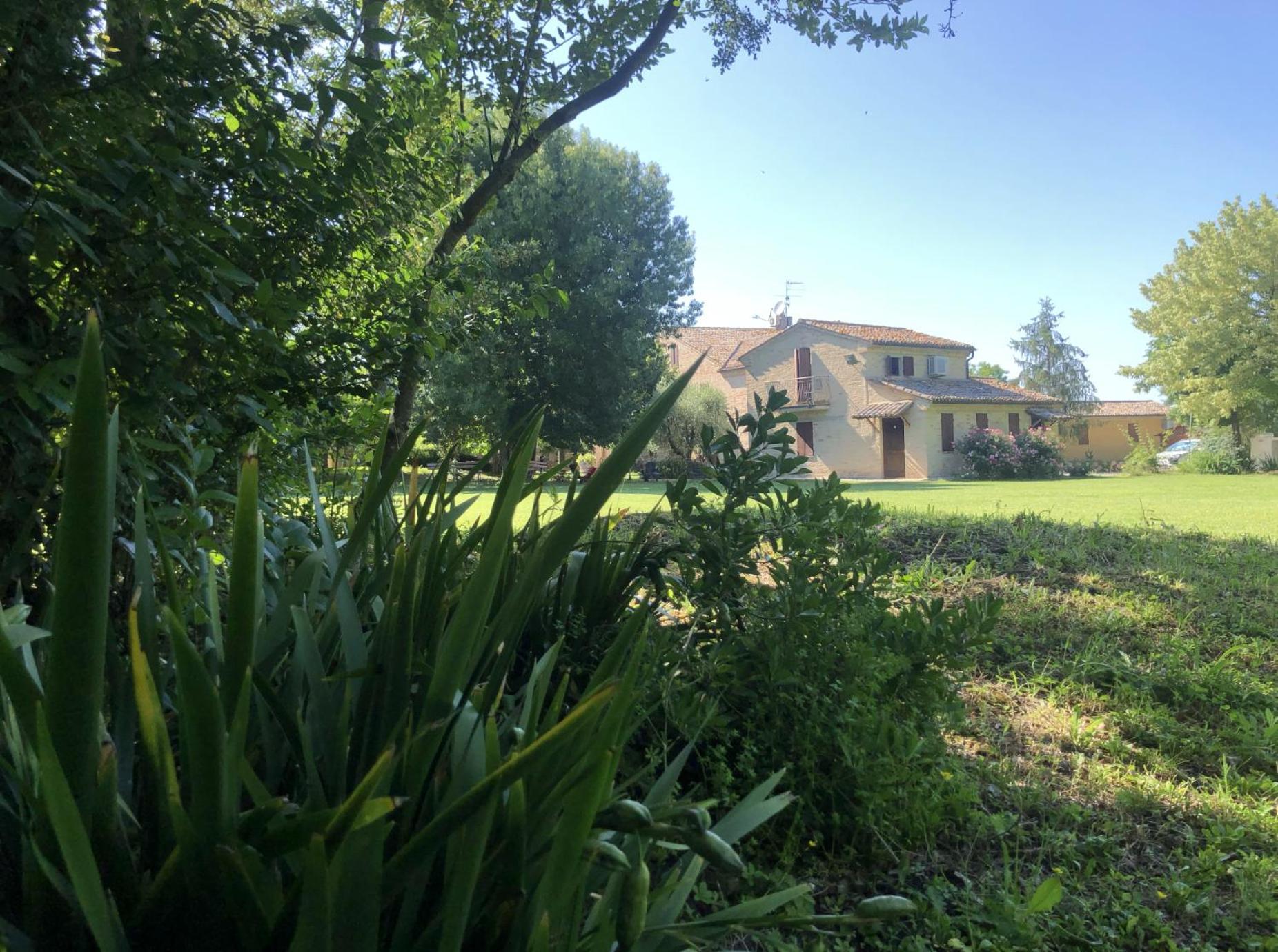 Albergo Le Case Ματσεράτα Εξωτερικό φωτογραφία