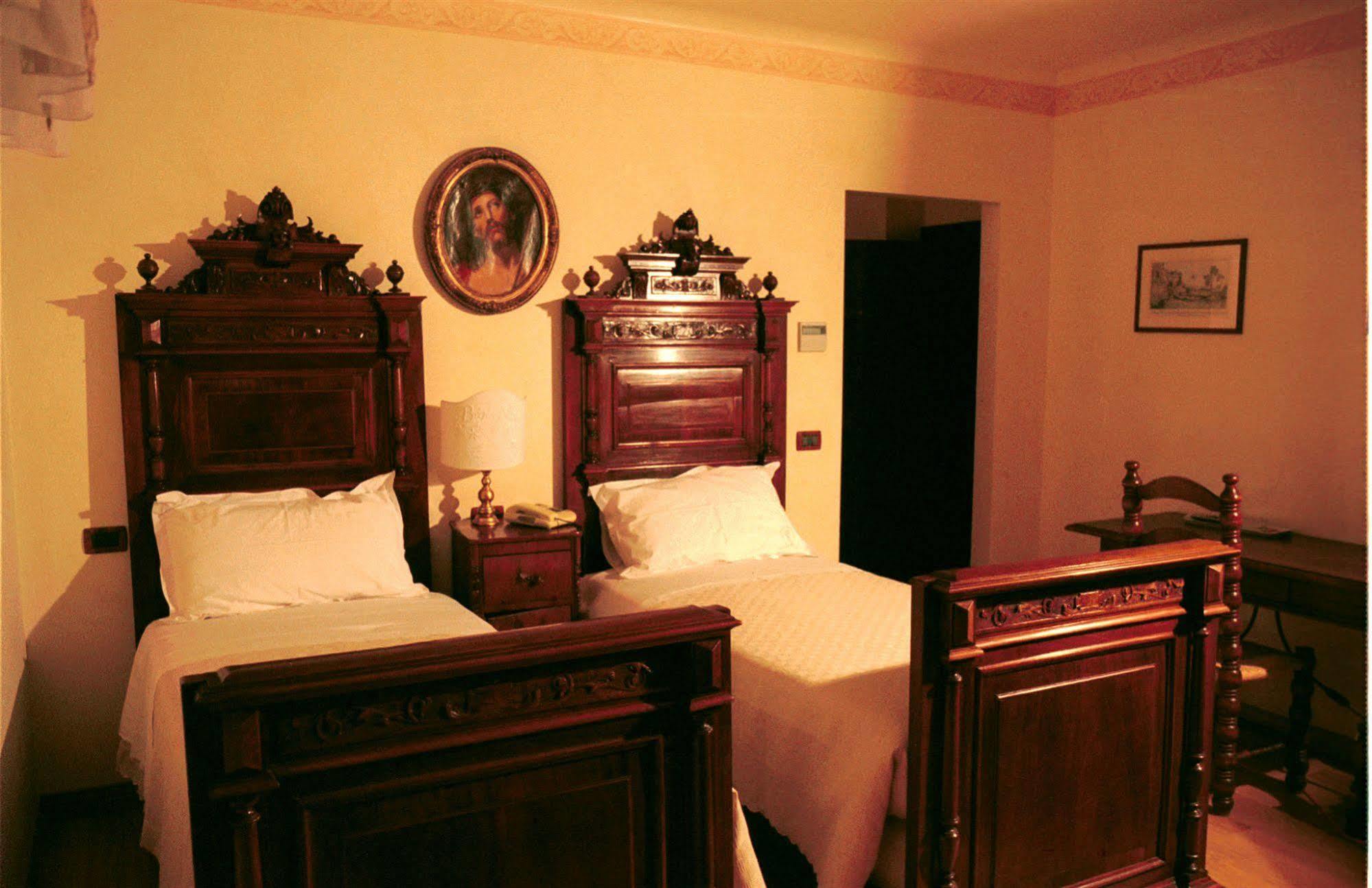 Albergo Le Case Ματσεράτα Εξωτερικό φωτογραφία